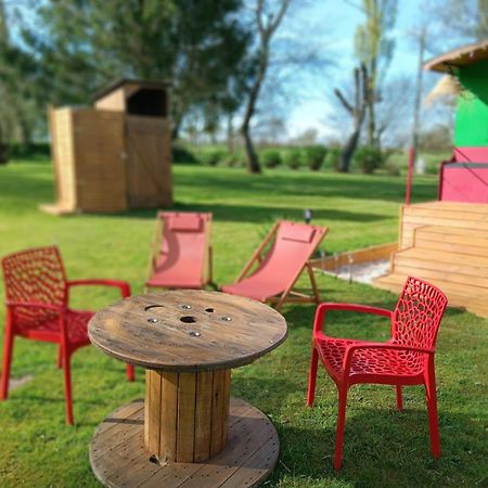 Le Val Daniniere B&B Adult Only Le Mesnil-Garnier المظهر الخارجي الصورة
