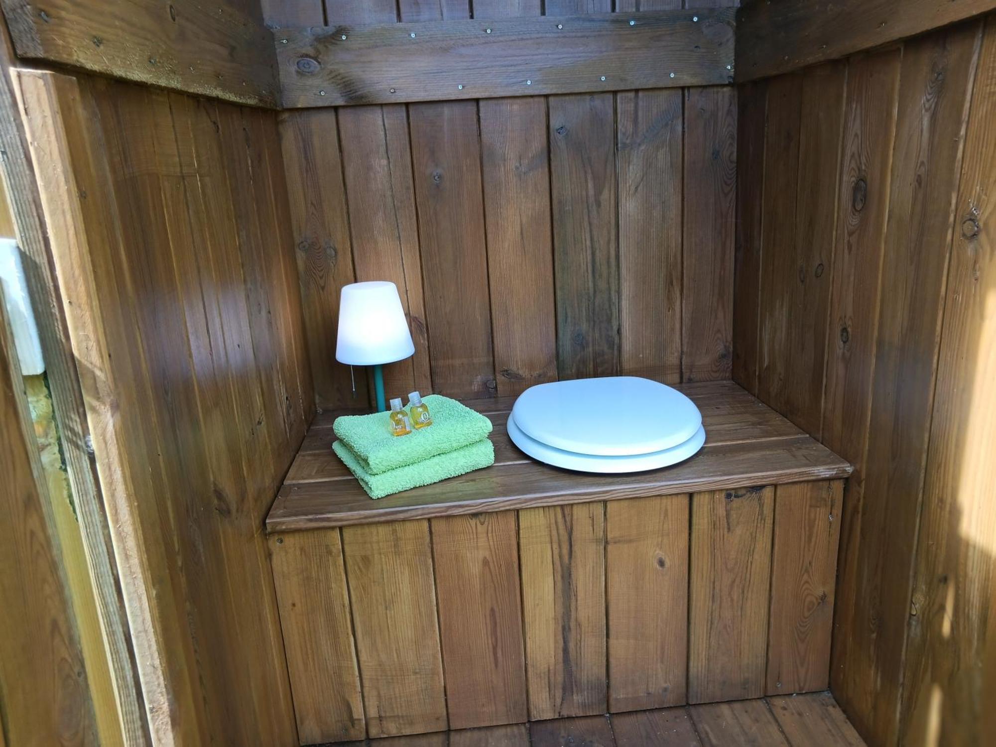 Le Val Daniniere B&B Adult Only Le Mesnil-Garnier المظهر الخارجي الصورة