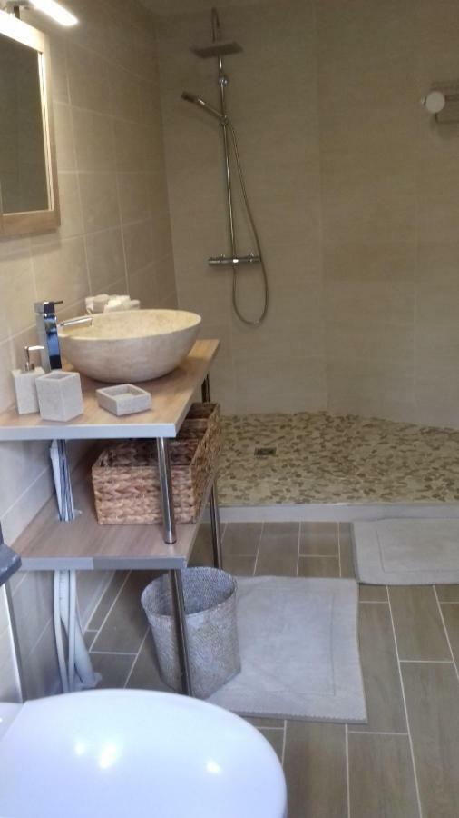 Le Val Daniniere B&B Adult Only Le Mesnil-Garnier المظهر الخارجي الصورة